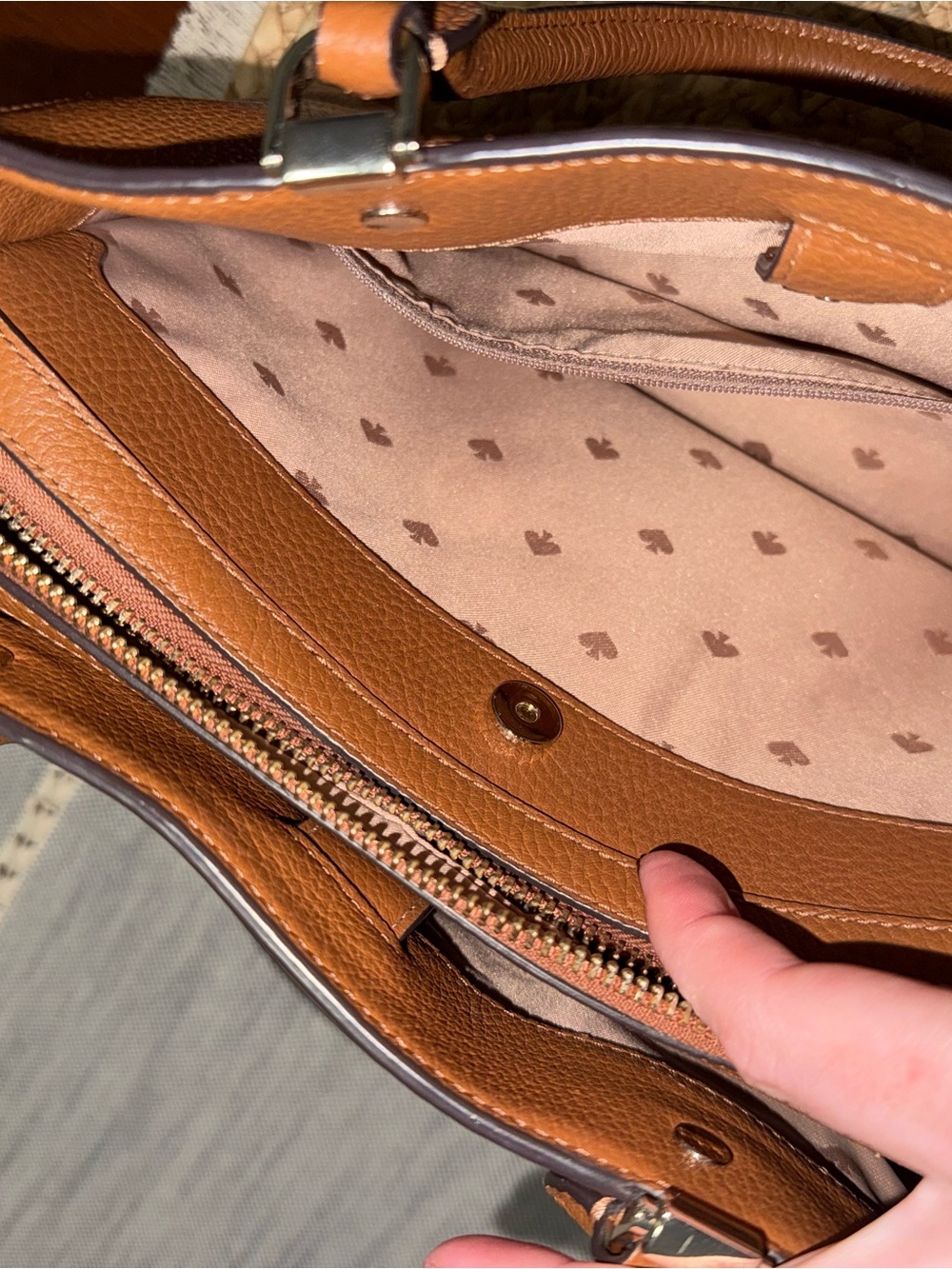 Kate Spade Tan Leather Tote with Wallet - Picture 9 of 14